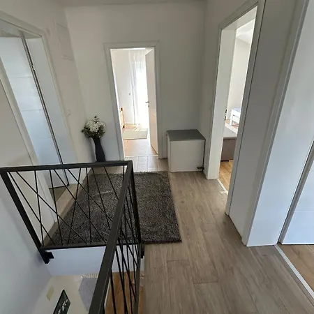 Kuca Za Odmor Nina Villa